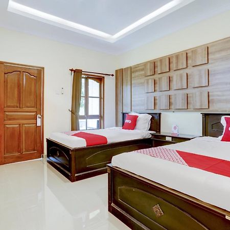 Oyo 1762 Hotel Astiti Graha Tanah Lot Ngoại thất bức ảnh